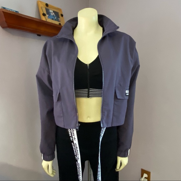 Adidas RYV Patch Pocket Crop Jacket - Picture 10 of 14